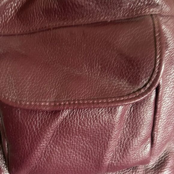 NWT Valentina Italian Pebbled Leather large backpack in Oxblood - Picture 7 of 11